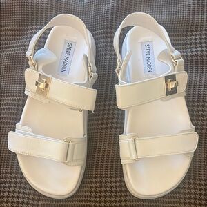 Steve Madden Women’s White Sandals - worn 3 times